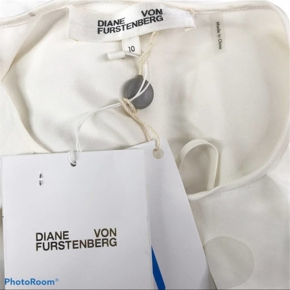 Diane Von Furstenberg tie front key hole top - Picture 12 of 12